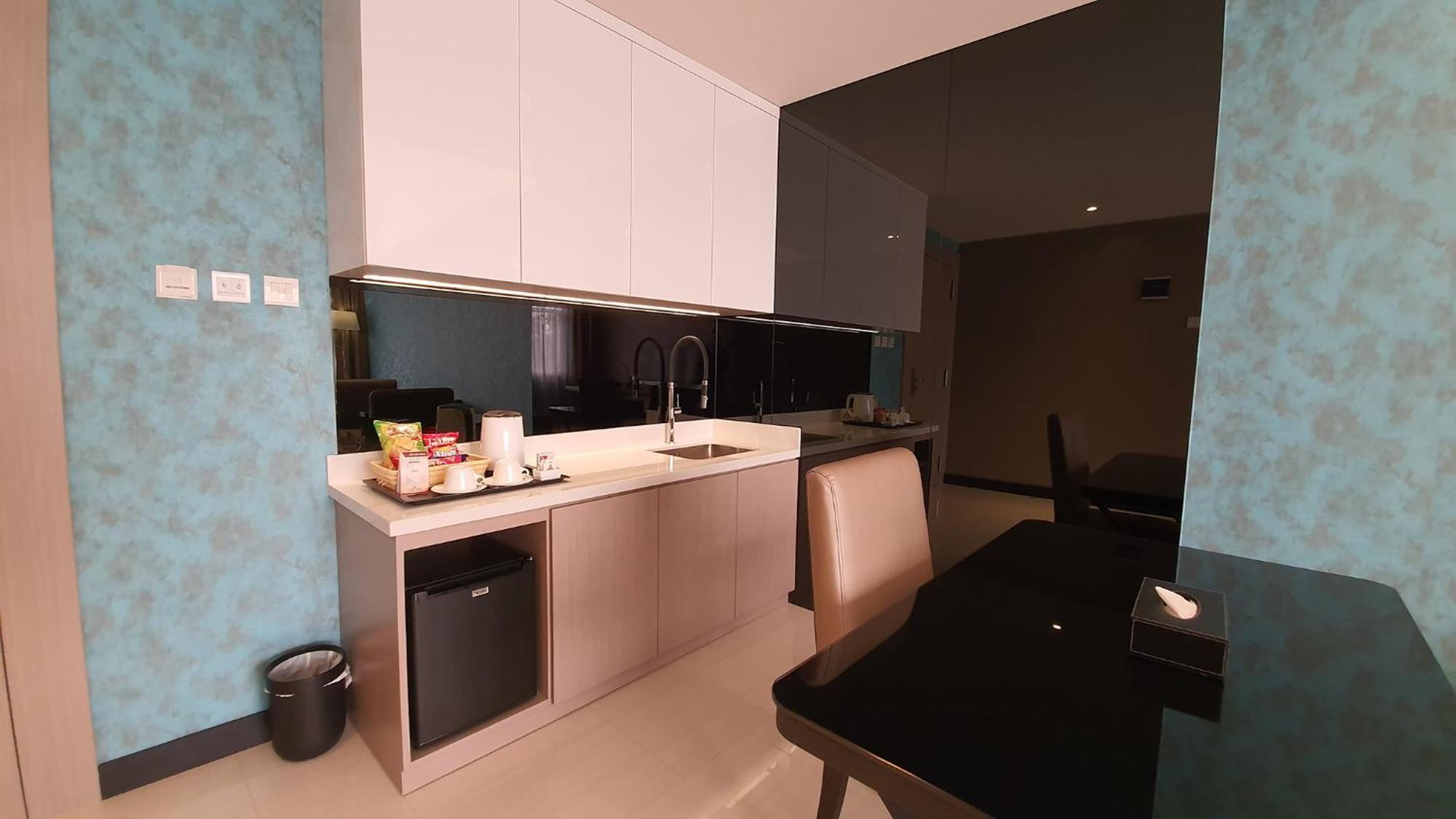 Classie Hotel Palembang Bagian luar foto